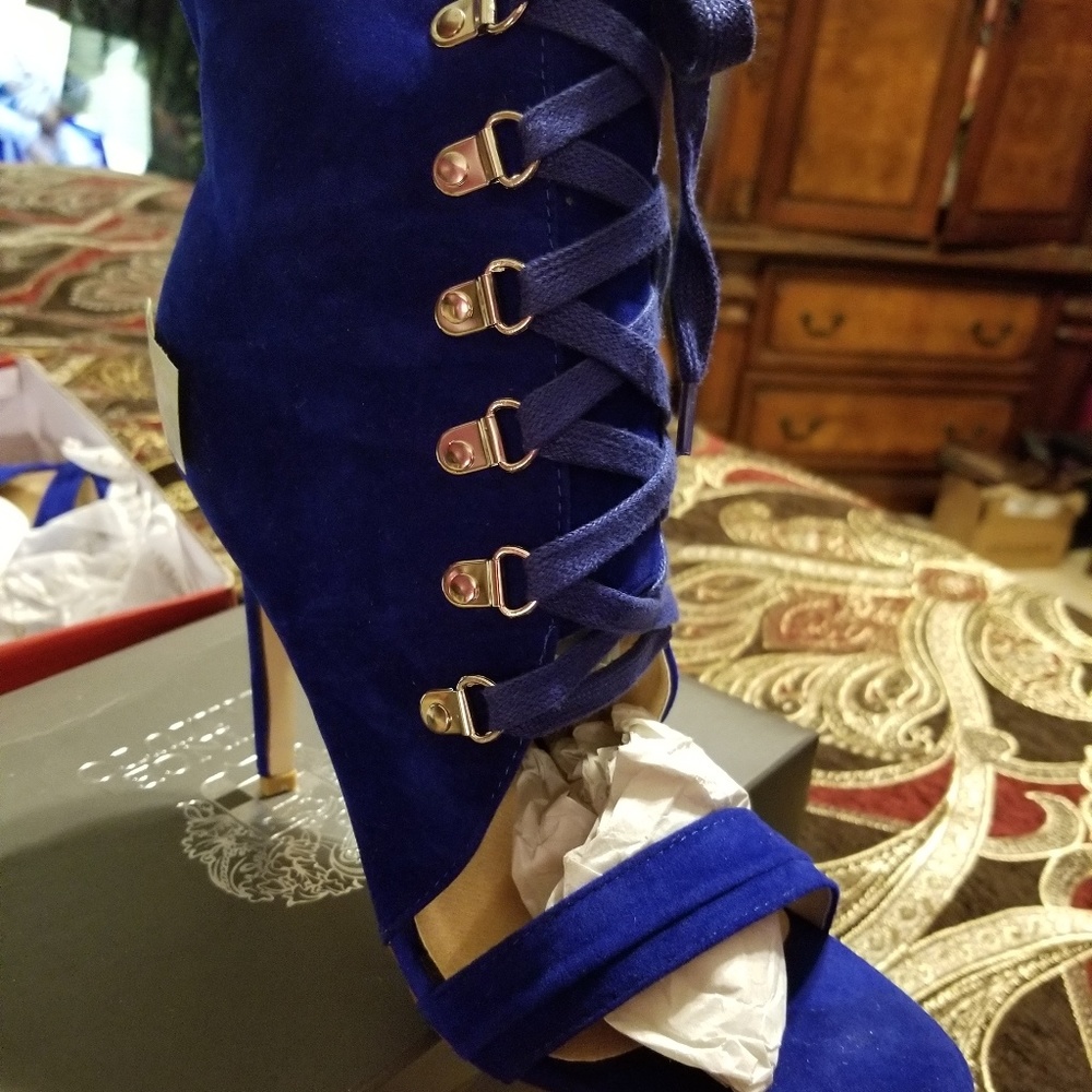 Liliana royal blue bootie